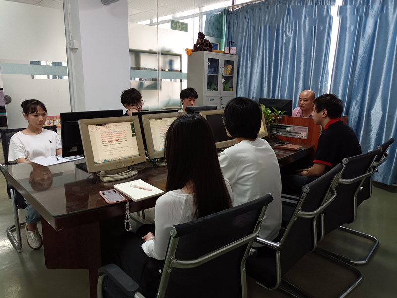 东莞万江天骄设计班老师上课中